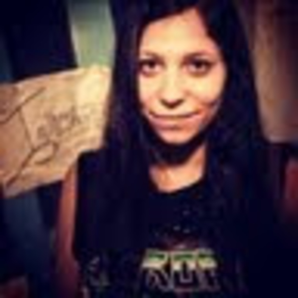 Meet your Posher, Ana